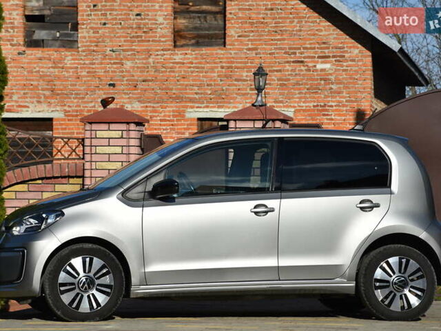 Сірий Фольксваген Ап, об'ємом двигуна 0 л та пробігом 100 тис. км за 10900 $, фото 11 на Automoto.ua