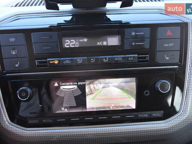 Сірий Фольксваген Ап, об'ємом двигуна 0 л та пробігом 100 тис. км за 10900 $, фото 34 на Automoto.ua