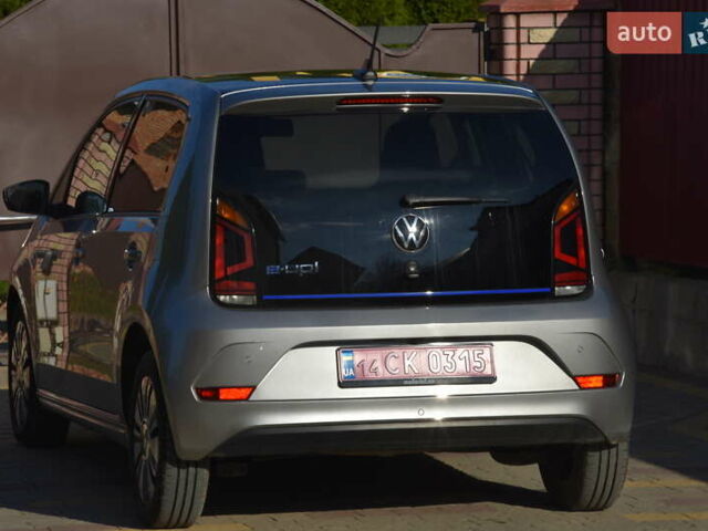 Сірий Фольксваген Ап, об'ємом двигуна 0 л та пробігом 100 тис. км за 10900 $, фото 51 на Automoto.ua