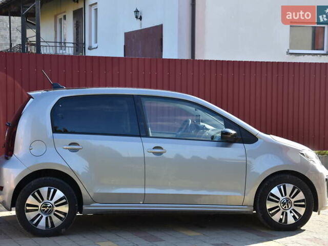 Сірий Фольксваген Ап, об'ємом двигуна 0 л та пробігом 100 тис. км за 10900 $, фото 10 на Automoto.ua