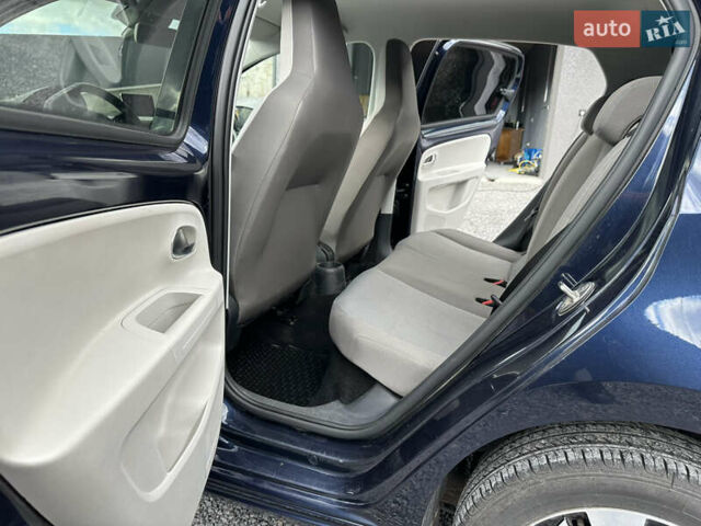 Синій Фольксваген Ап, об'ємом двигуна 0 л та пробігом 74 тис. км за 6100 $, фото 9 на Automoto.ua