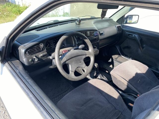 Белый Фольксваген Венто, объемом двигателя 1.8 л и пробегом 250 тыс. км за 1799 $, фото 3 на Automoto.ua