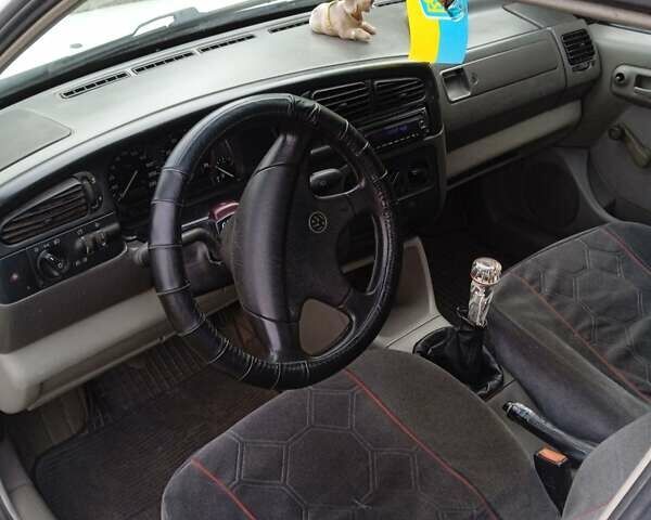 Белый Фольксваген Венто, объемом двигателя 1.8 л и пробегом 218 тыс. км за 1700 $, фото 1 на Automoto.ua