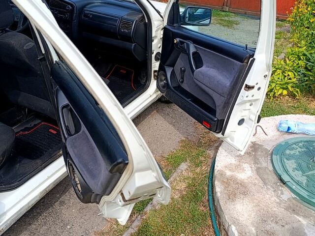 Білий Фольксваген Венто, об'ємом двигуна 1.9 л та пробігом 290 тис. км за 2000 $, фото 8 на Automoto.ua