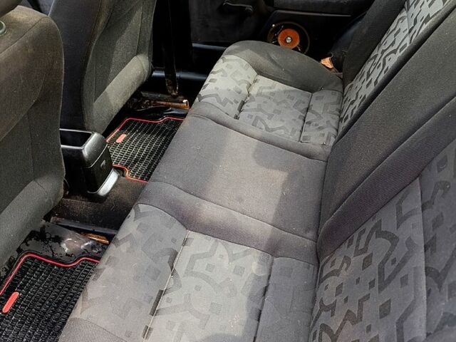 Білий Фольксваген Венто, об'ємом двигуна 1.9 л та пробігом 290 тис. км за 2000 $, фото 1 на Automoto.ua