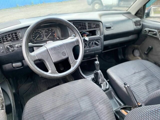 Белый Фольксваген Венто, объемом двигателя 1.9 л и пробегом 250 тыс. км за 1400 $, фото 5 на Automoto.ua