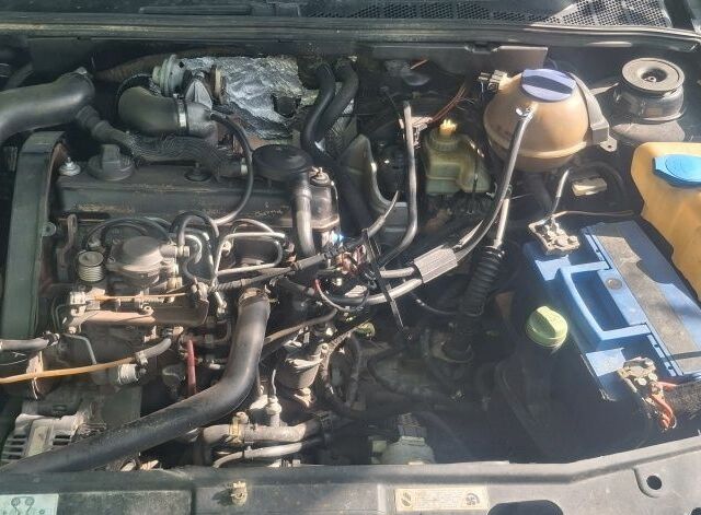 Фольксваген Венто 1993 в Черновцах на Automoto.ua Черный Фольксваген Венто, объемом двигателя 1.9 л и пробегом 90 тыс. км за 2442 $, фото 6 на Automoto.ua