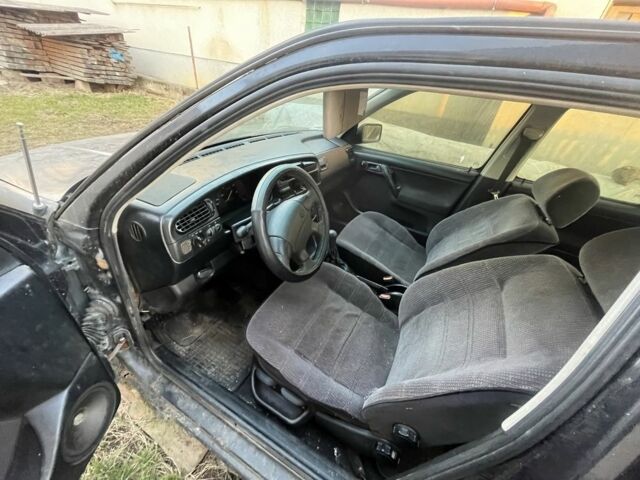 Чорний Фольксваген Венто, об'ємом двигуна 0 л та пробігом 250 тис. км за 450 $, фото 8 на Automoto.ua