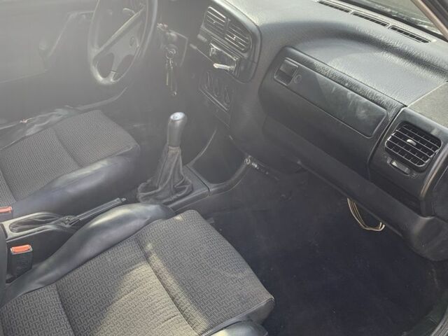 Черный Фольксваген Венто, объемом двигателя 1.8 л и пробегом 3 тыс. км за 1500 $, фото 2 на Automoto.ua