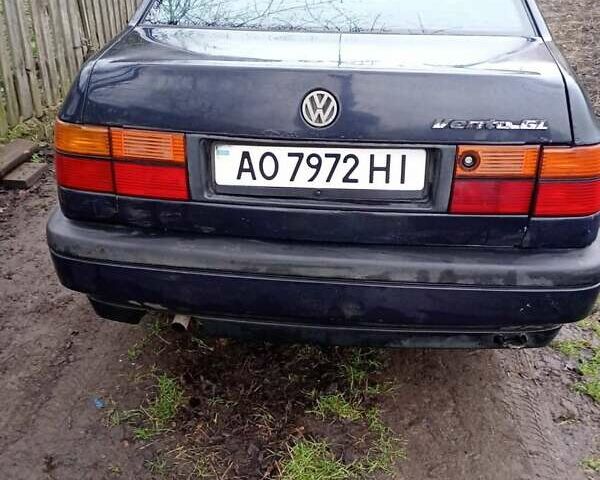 Черный Фольксваген Венто, объемом двигателя 1.78 л и пробегом 200 тыс. км за 1050 $, фото 5 на Automoto.ua