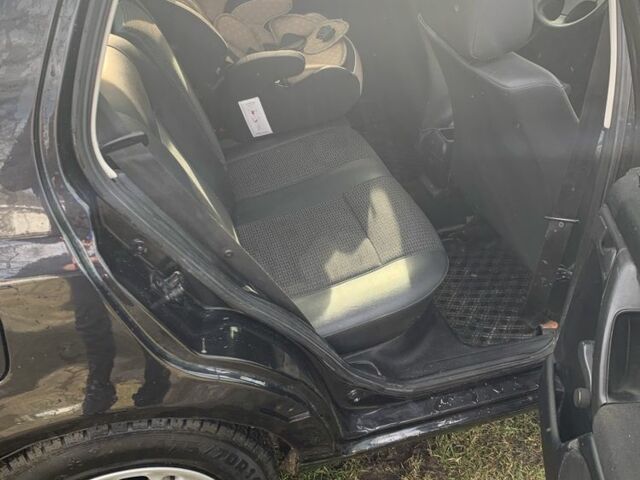 Черный Фольксваген Венто, объемом двигателя 1.8 л и пробегом 3 тыс. км за 1500 $, фото 3 на Automoto.ua