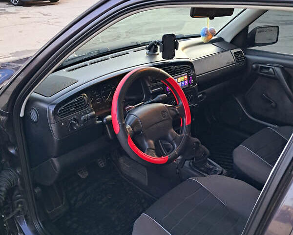 Фиолетовый Фольксваген Венто, объемом двигателя 1.78 л и пробегом 107 тыс. км за 2200 $, фото 7 на Automoto.ua