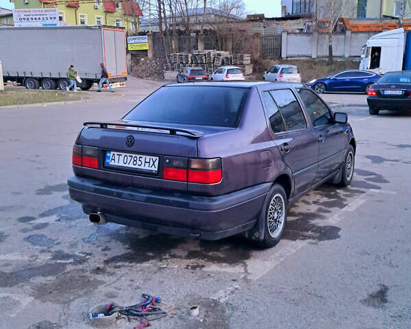 Фиолетовый Фольксваген Венто, объемом двигателя 1.78 л и пробегом 107 тыс. км за 2200 $, фото 1 на Automoto.ua