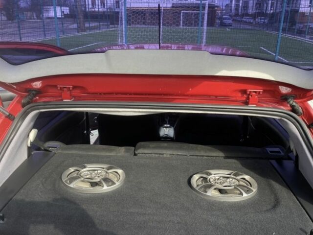 Червоний Фольксваген Венто, об'ємом двигуна 1.4 л та пробігом 3 тис. км за 2500 $, фото 7 на Automoto.ua