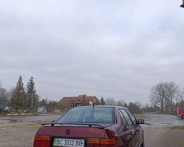 Червоний Фольксваген Венто, об'ємом двигуна 1.9 л та пробігом 300 тис. км за 1750 $, фото 1 на Automoto.ua