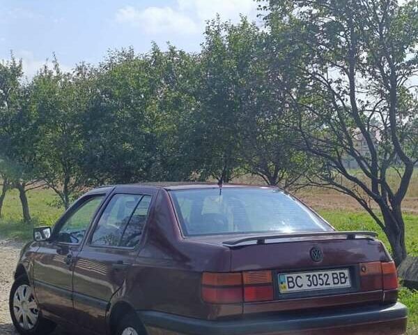 Червоний Фольксваген Венто, об'ємом двигуна 1.9 л та пробігом 300 тис. км за 1750 $, фото 6 на Automoto.ua