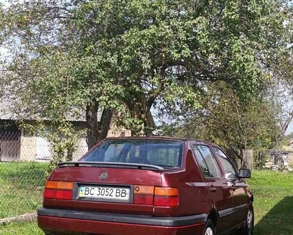 Червоний Фольксваген Венто, об'ємом двигуна 1.9 л та пробігом 300 тис. км за 1750 $, фото 5 на Automoto.ua