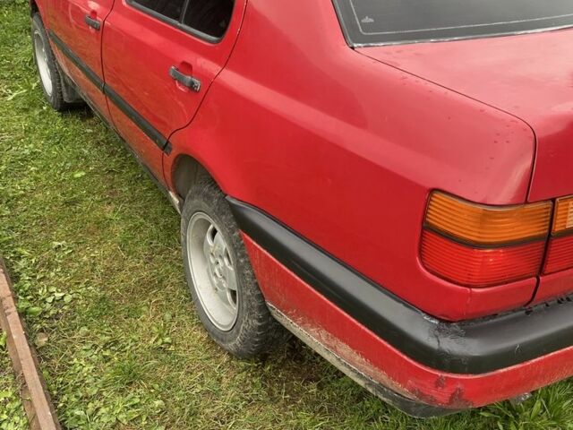 Красный Фольксваген Венто, объемом двигателя 1.9 л и пробегом 360 тыс. км за 2200 $, фото 3 на Automoto.ua