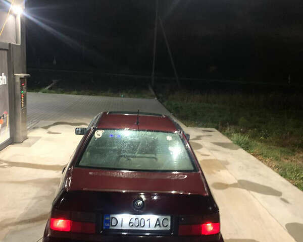 Червоний Фольксваген Венто, об'ємом двигуна 1.9 л та пробігом 250 тис. км за 2100 $, фото 3 на Automoto.ua