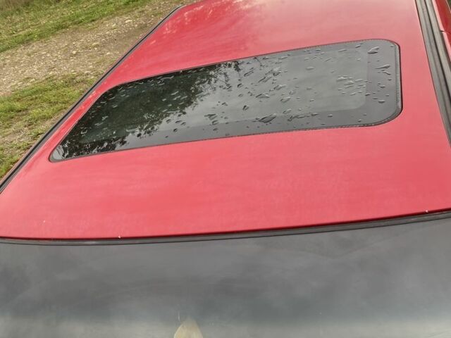 Красный Фольксваген Венто, объемом двигателя 1.9 л и пробегом 360 тыс. км за 2200 $, фото 2 на Automoto.ua