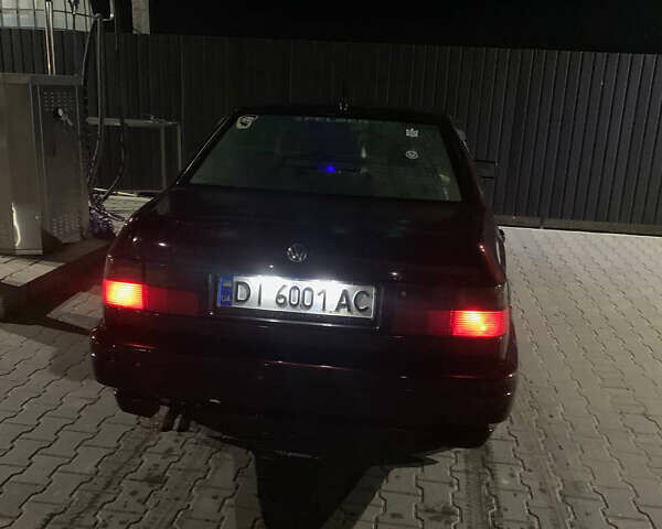 Червоний Фольксваген Венто, об'ємом двигуна 1.9 л та пробігом 250 тис. км за 2100 $, фото 10 на Automoto.ua