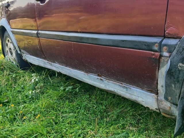 Красный Фольксваген Венто, объемом двигателя 1.8 л и пробегом 56 тыс. км за 450 $, фото 6 на Automoto.ua