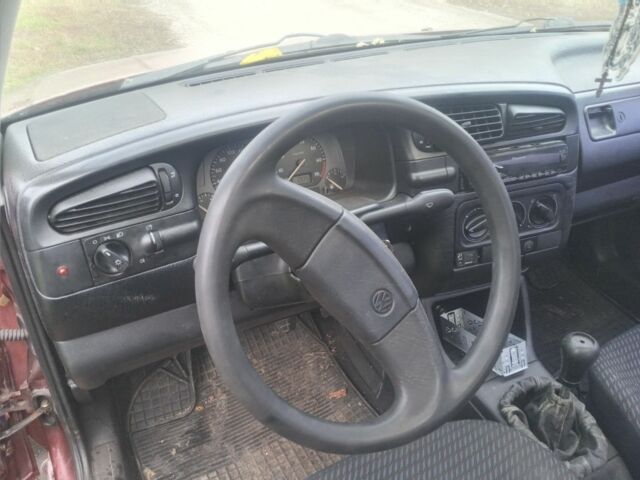 Красный Фольксваген Венто, объемом двигателя 1.6 л и пробегом 2 тыс. км за 1313 $, фото 1 на Automoto.ua