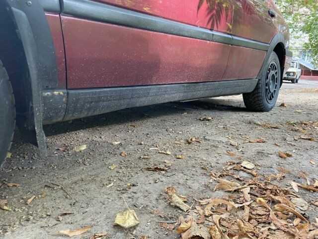 Красный Фольксваген Венто, объемом двигателя 1.9 л и пробегом 230 тыс. км за 2100 $, фото 7 на Automoto.ua