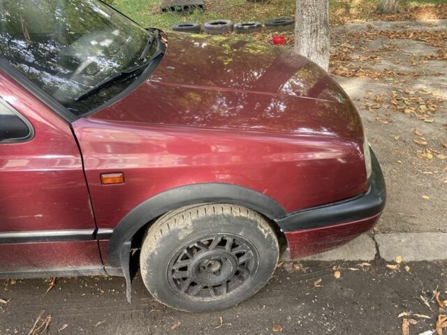 Красный Фольксваген Венто, объемом двигателя 1.9 л и пробегом 230 тыс. км за 2100 $, фото 5 на Automoto.ua