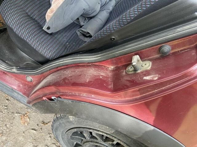 Красный Фольксваген Венто, объемом двигателя 1.9 л и пробегом 230 тыс. км за 2100 $, фото 12 на Automoto.ua