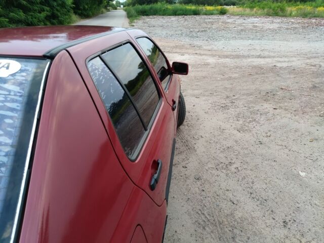 Червоний Фольксваген Венто, об'ємом двигуна 1.8 л та пробігом 510 тис. км за 2500 $, фото 1 на Automoto.ua