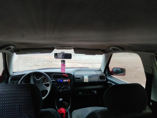 Червоний Фольксваген Венто, об'ємом двигуна 1.8 л та пробігом 510 тис. км за 2500 $, фото 7 на Automoto.ua