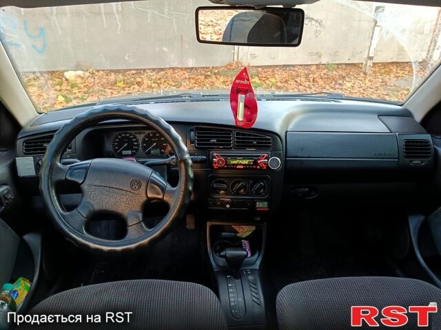 Фольксваген Венто, объемом двигателя 1.8 л и пробегом 0 тыс. км за 1800 $, фото 4 на Automoto.ua