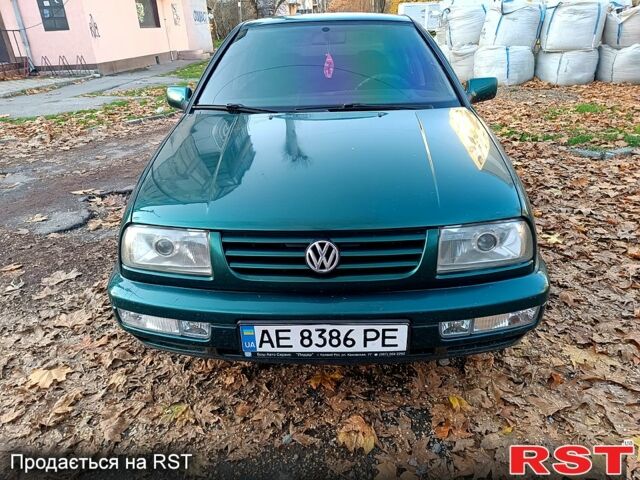 Фольксваген Венто, объемом двигателя 1.8 л и пробегом 0 тыс. км за 1800 $, фото 6 на Automoto.ua