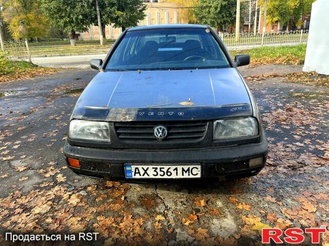 Сірий Фольксваген Венто, об'ємом двигуна 2 л та пробігом 300 тис. км за 1150 $, фото 1 на Automoto.ua