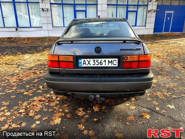 Сірий Фольксваген Венто, об'ємом двигуна 2 л та пробігом 300 тис. км за 1150 $, фото 6 на Automoto.ua