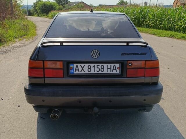 Серый Фольксваген Венто, объемом двигателя 2 л и пробегом 113 тыс. км за 2000 $, фото 1 на Automoto.ua