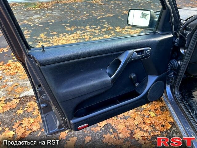 Сірий Фольксваген Венто, об'ємом двигуна 2 л та пробігом 300 тис. км за 1150 $, фото 12 на Automoto.ua