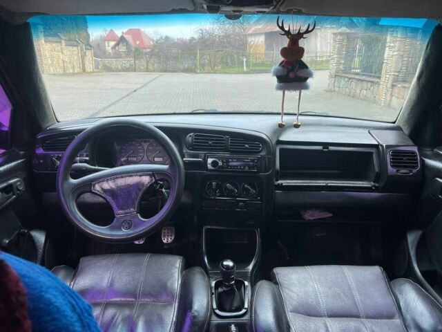 Серый Фольксваген Венто, объемом двигателя 2 л и пробегом 85 тыс. км за 1500 $, фото 5 на Automoto.ua