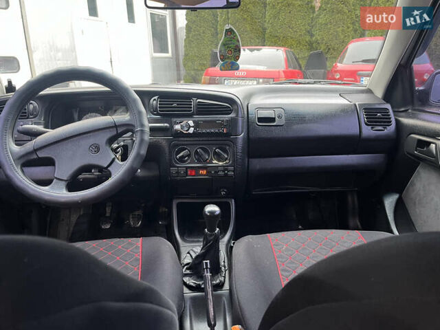 Серый Фольксваген Венто, объемом двигателя 1.78 л и пробегом 300 тыс. км за 1250 $, фото 5 на Automoto.ua