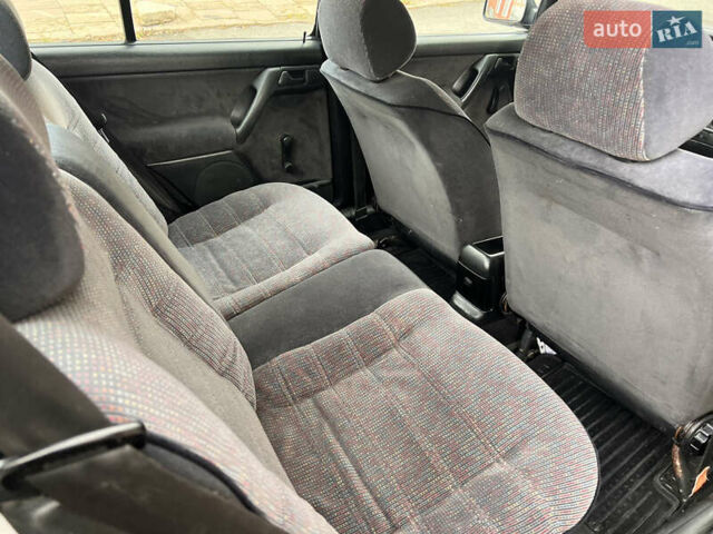 Серый Фольксваген Венто, объемом двигателя 1.78 л и пробегом 352 тыс. км за 2850 $, фото 10 на Automoto.ua