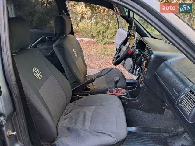 Серый Фольксваген Венто, объемом двигателя 2 л и пробегом 490 тыс. км за 1799 $, фото 8 на Automoto.ua