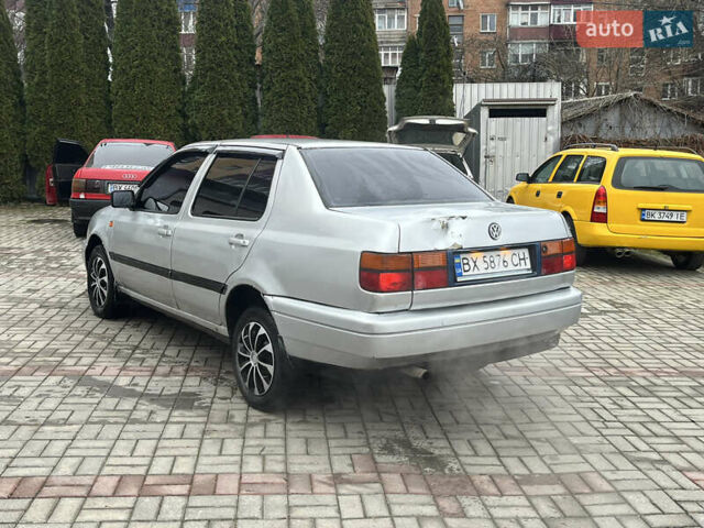 Серый Фольксваген Венто, объемом двигателя 1.78 л и пробегом 300 тыс. км за 1250 $, фото 2 на Automoto.ua