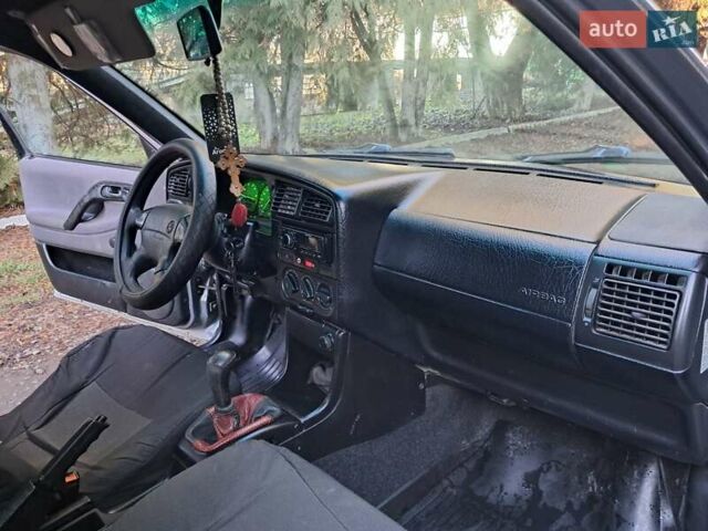 Серый Фольксваген Венто, объемом двигателя 2 л и пробегом 490 тыс. км за 1799 $, фото 3 на Automoto.ua