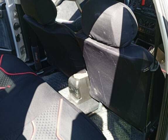 Серый Фольксваген Венто, объемом двигателя 1.8 л и пробегом 196 тыс. км за 2800 $, фото 4 на Automoto.ua