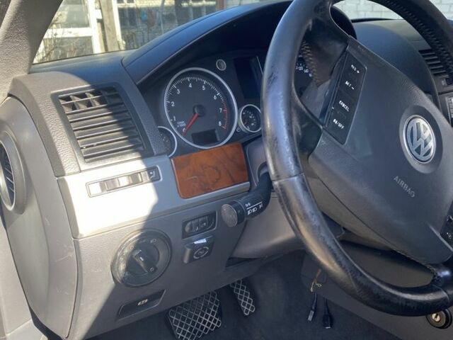 Серый Фольксваген Венто, объемом двигателя 3.6 л и пробегом 214 тыс. км за 8400 $, фото 13 на Automoto.ua