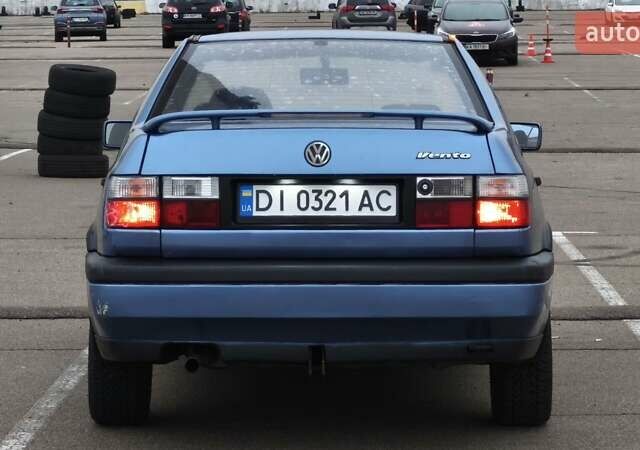 Синій Фольксваген Венто, об'ємом двигуна 1.8 л та пробігом 146 тис. км за 2200 $, фото 4 на Automoto.ua