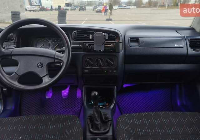 Синій Фольксваген Венто, об'ємом двигуна 1.8 л та пробігом 146 тис. км за 2200 $, фото 6 на Automoto.ua