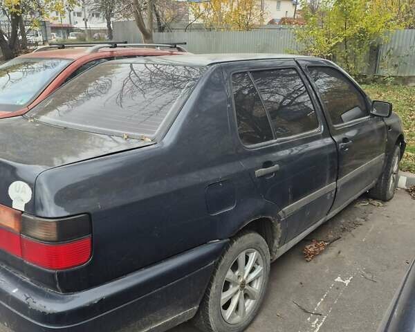 Синий Фольксваген Венто, объемом двигателя 1.78 л и пробегом 300 тыс. км за 950 $, фото 5 на Automoto.ua