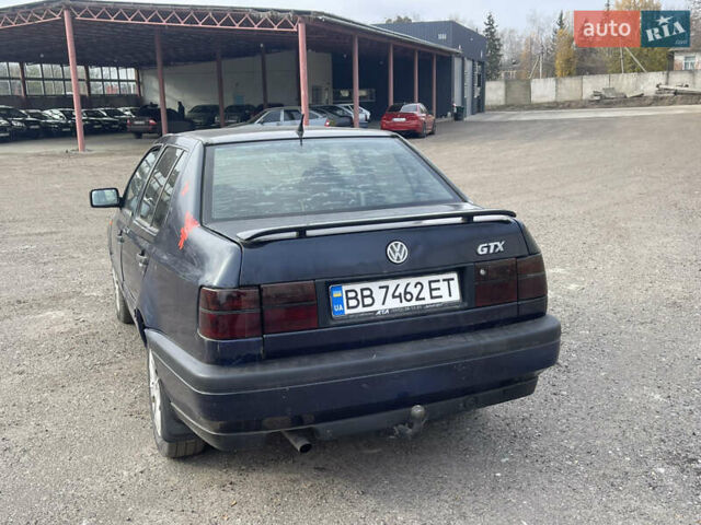 Синій Фольксваген Венто, об'ємом двигуна 1.98 л та пробігом 100 тис. км за 800 $, фото 3 на Automoto.ua